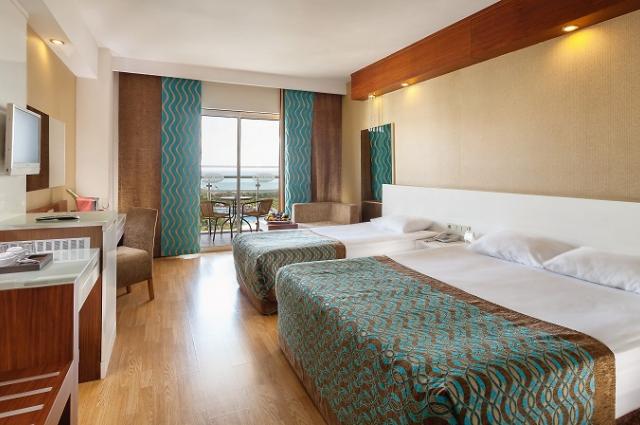 Seaden Sea World Resort & Spa