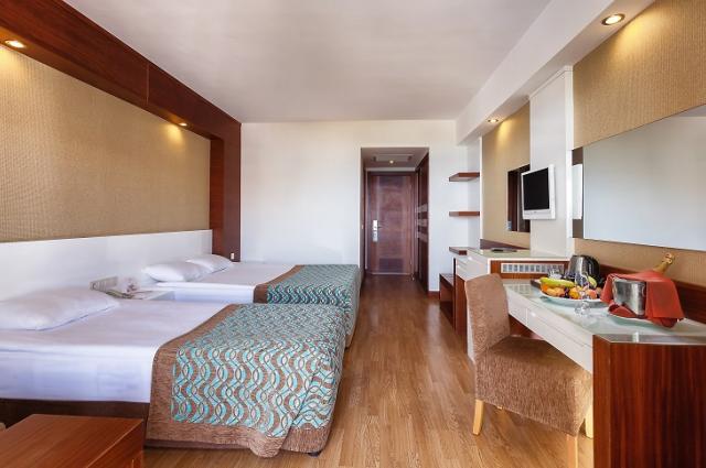 Seaden Sea World Resort & Spa