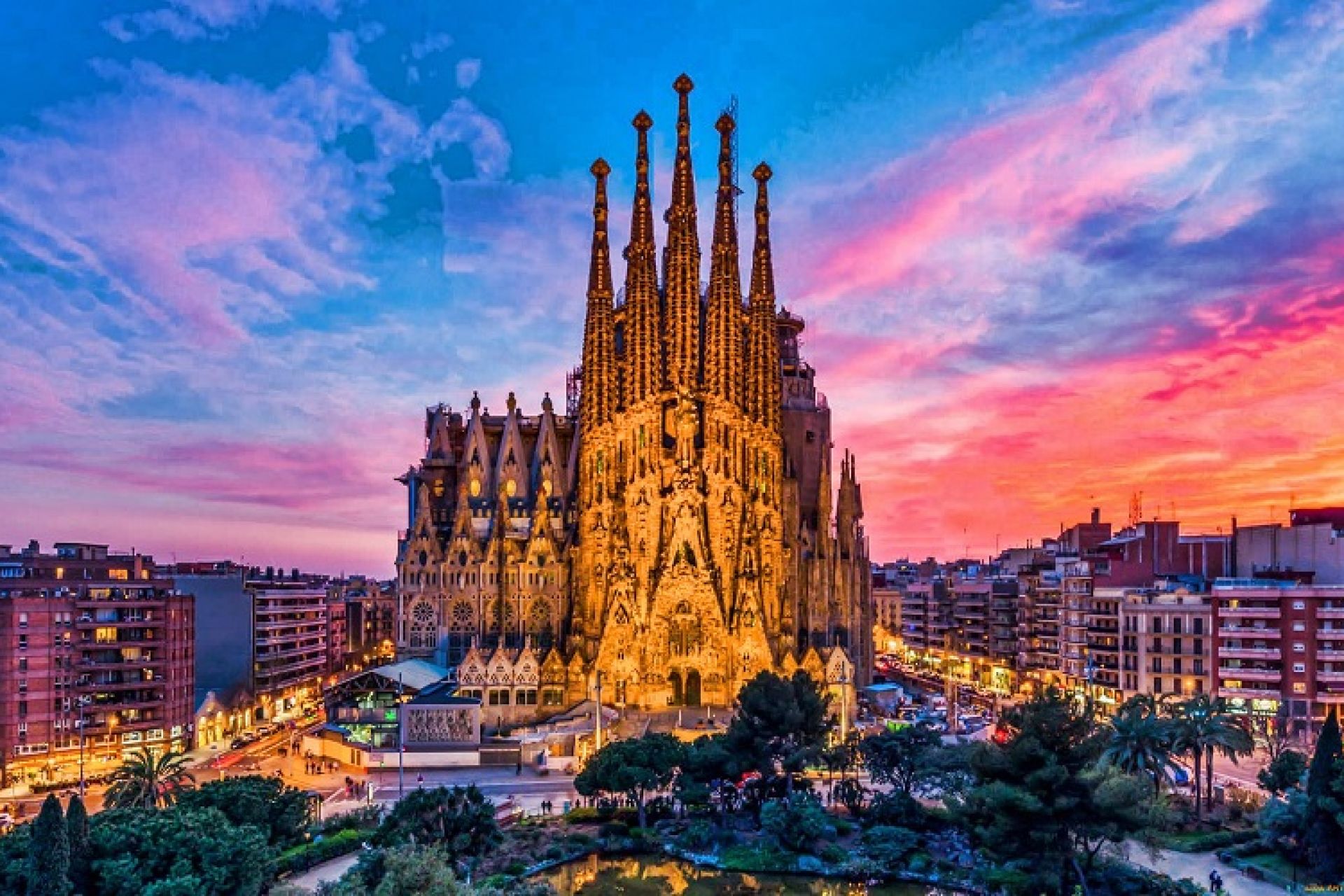 Dolu Dolu Barcelona & Madrid Turu Rotası (BCN-MAD)